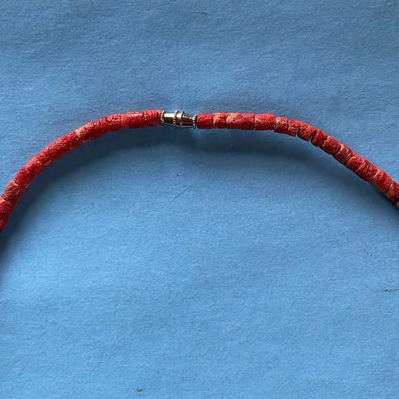 Coral Red Beaded Necklace with Shell Bird Pendant - Picture 3 of 3